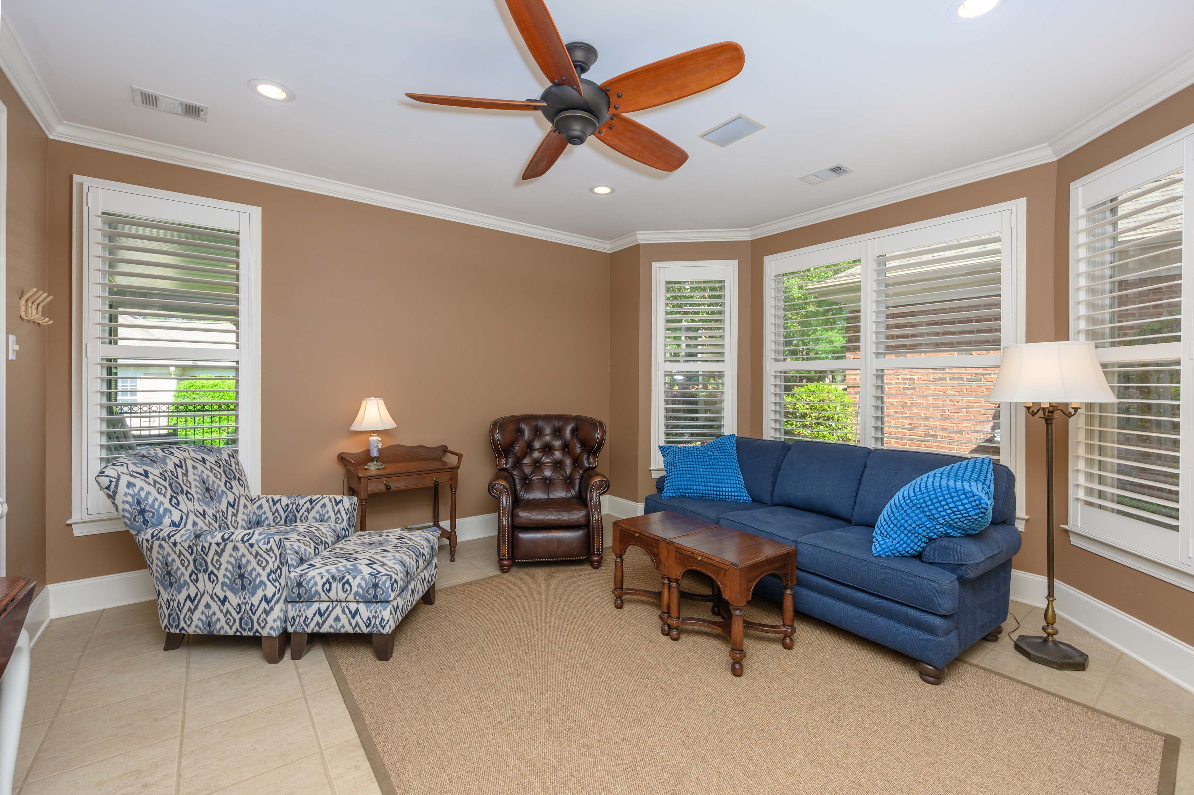 1041 Rowan's View image 20